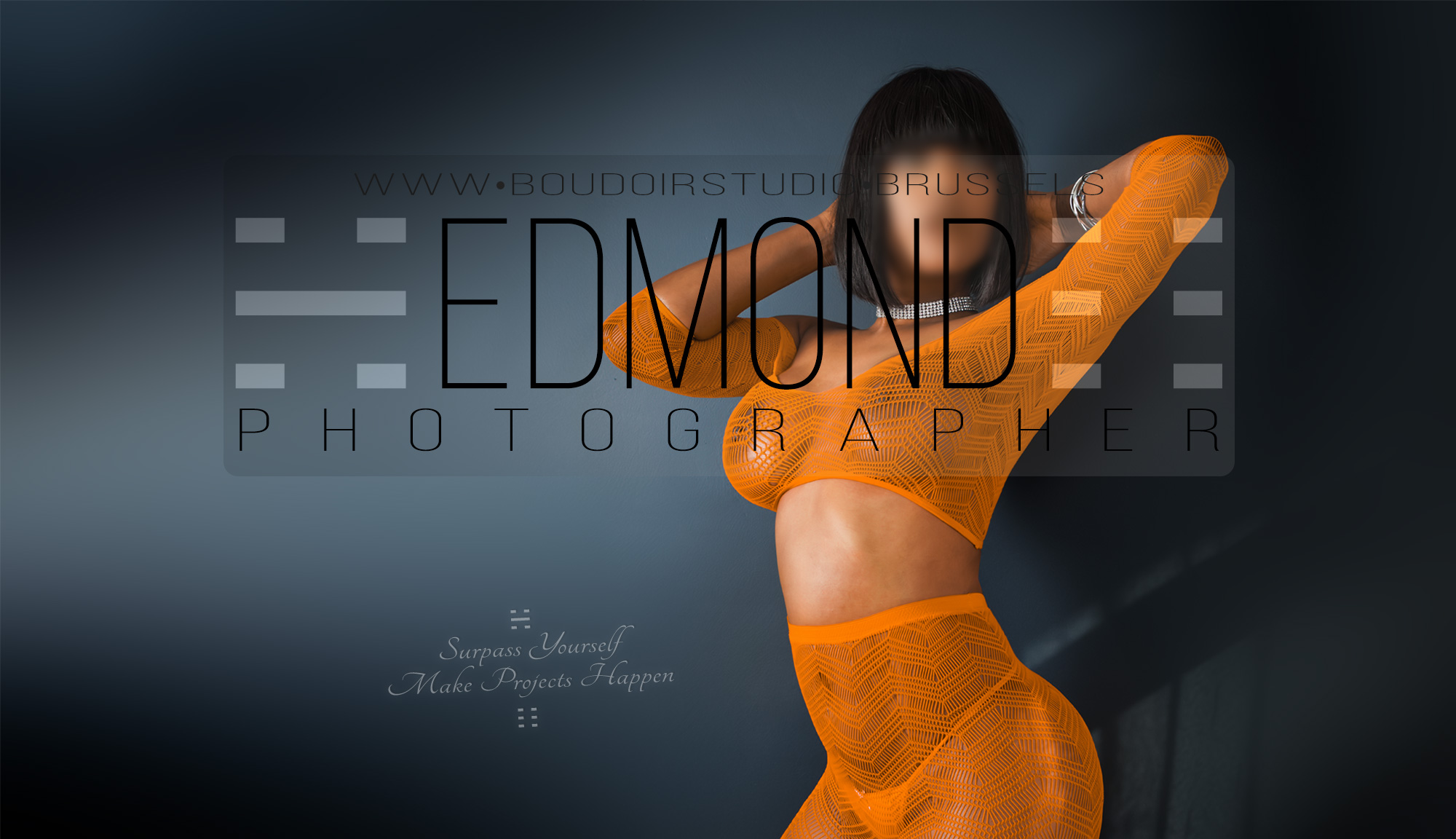 Photographer for erotic photoshoots